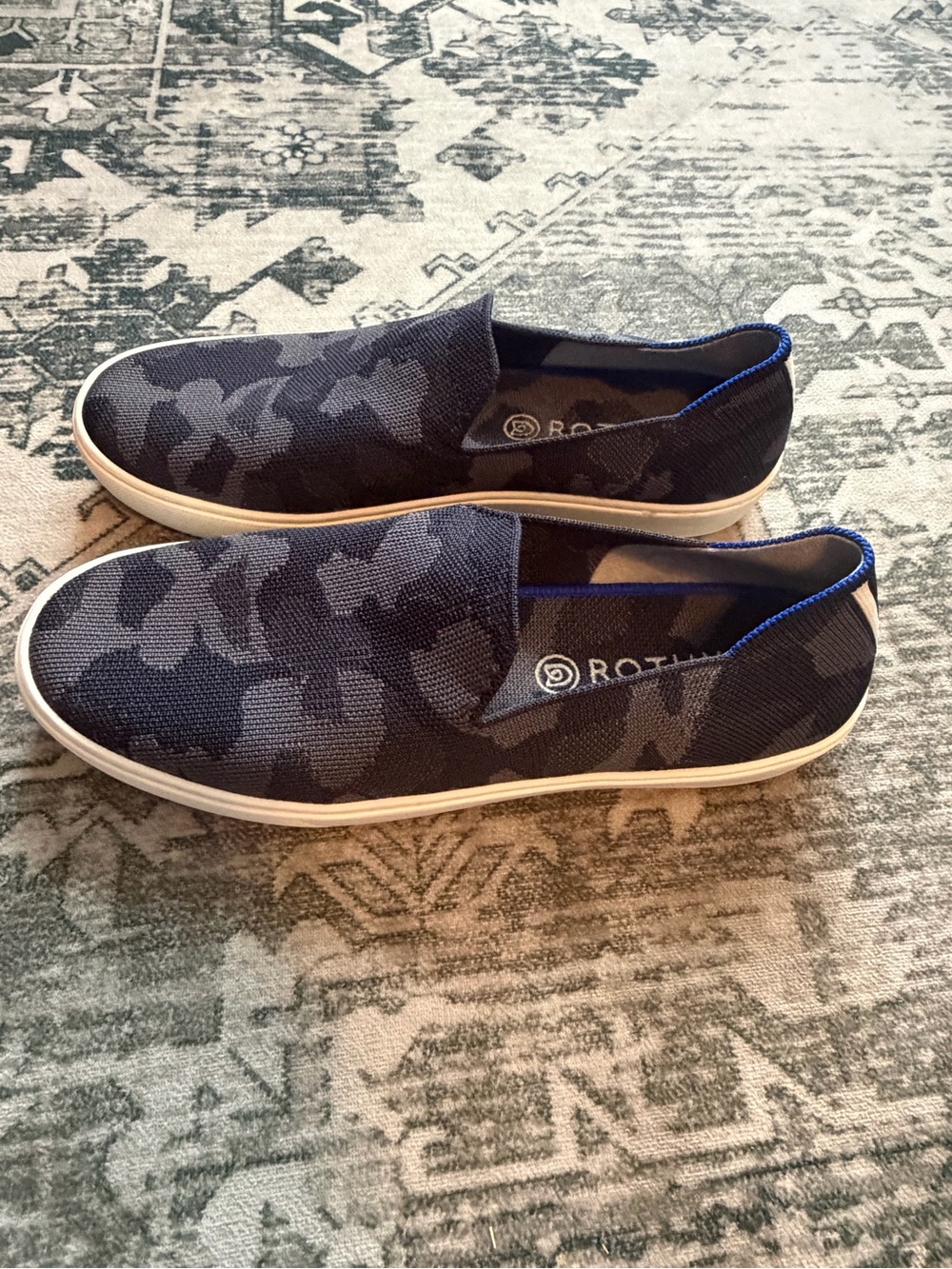 Rothy’s the sneaker gray camo slip on sneakers size 9.5 women’s